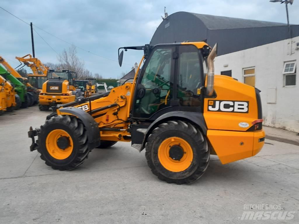 JCB TM 320 S Redskapsbärare för lantbruk