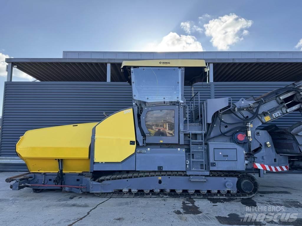 Bomag BMF 2500 S Asfaltsläggningsmaskiner