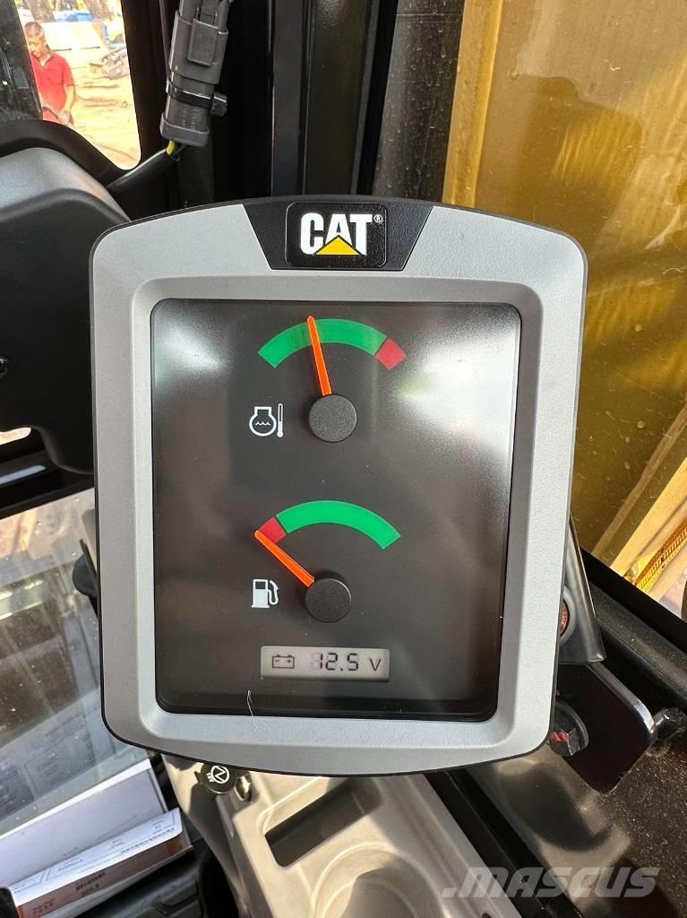 CAT 2024 CAT 305.5 Minigrävare < 7t