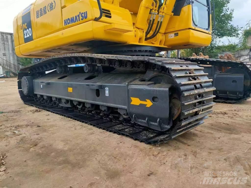 Komatsu PC 220 Bandgrävare