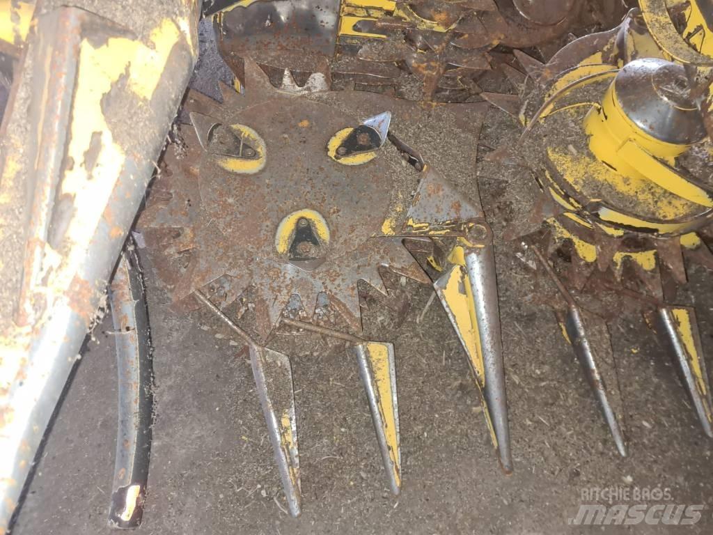 New Holland FR 850 Självgående fälthackar
