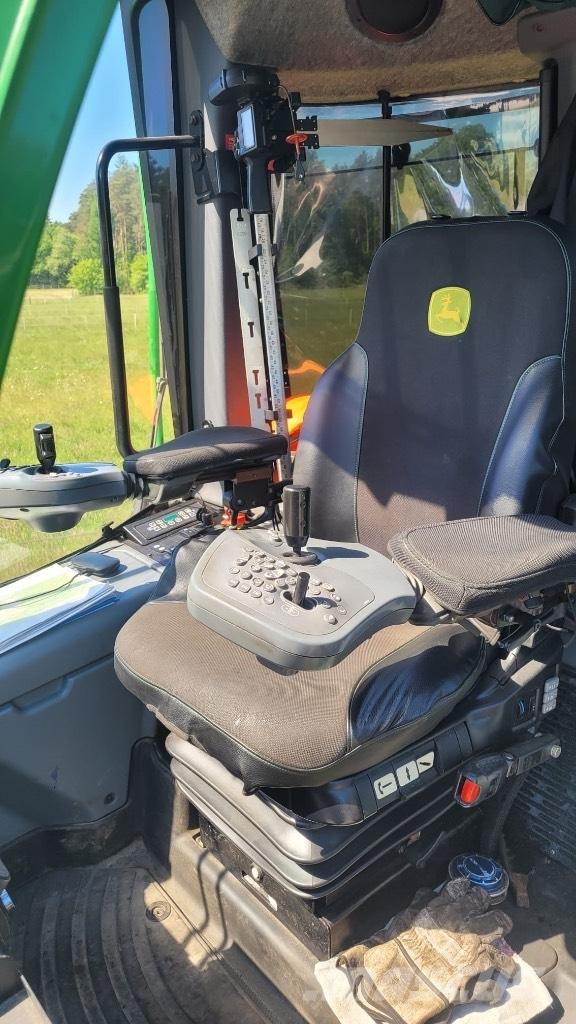 John Deere 1270 G Skördare