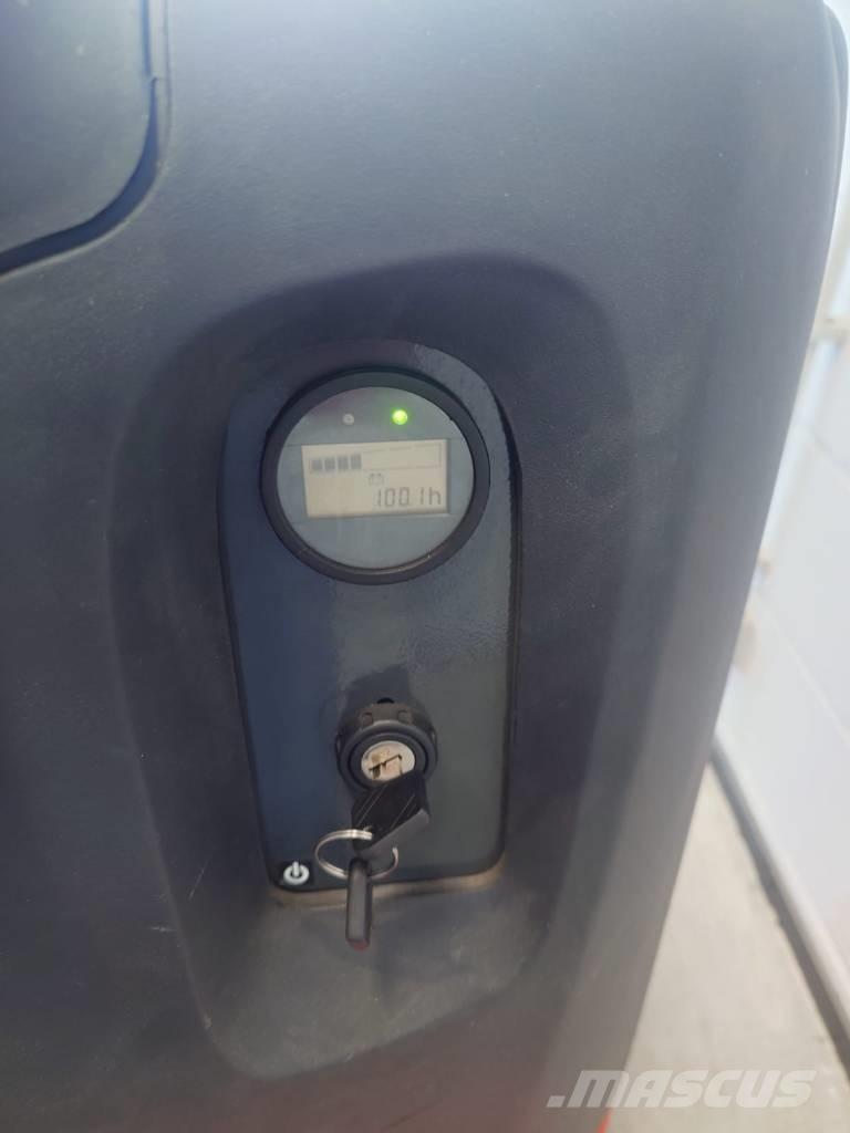 Linde T16P/1151-02 Låglyftare med plattform