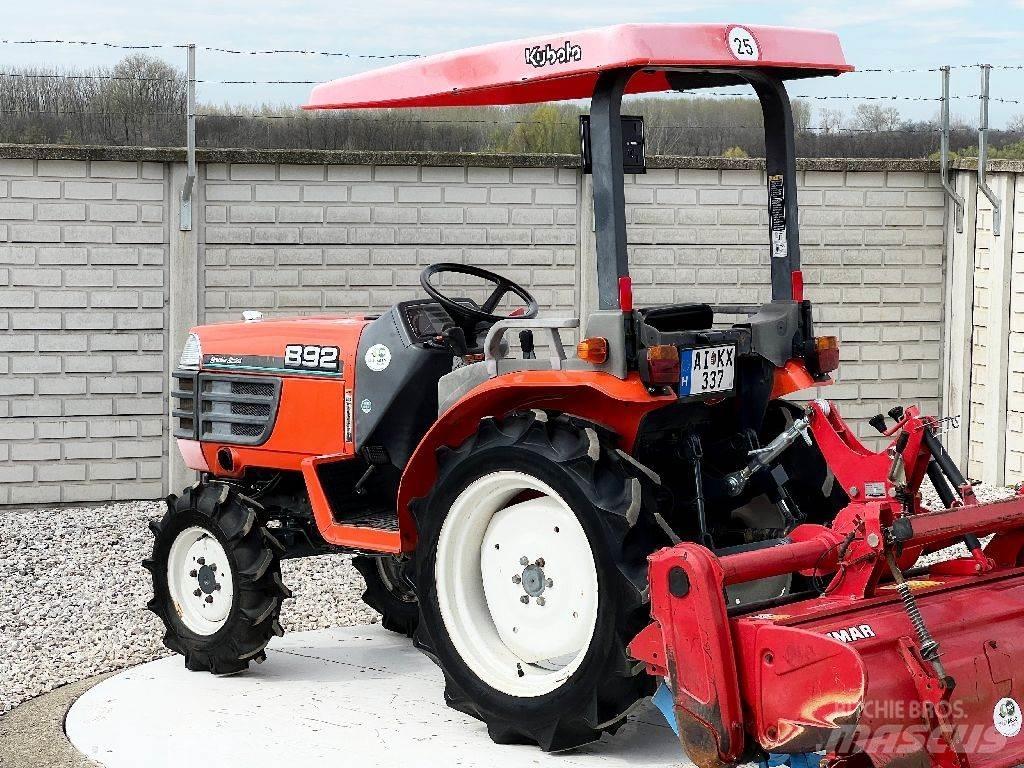 Kubota B92 Traktorer