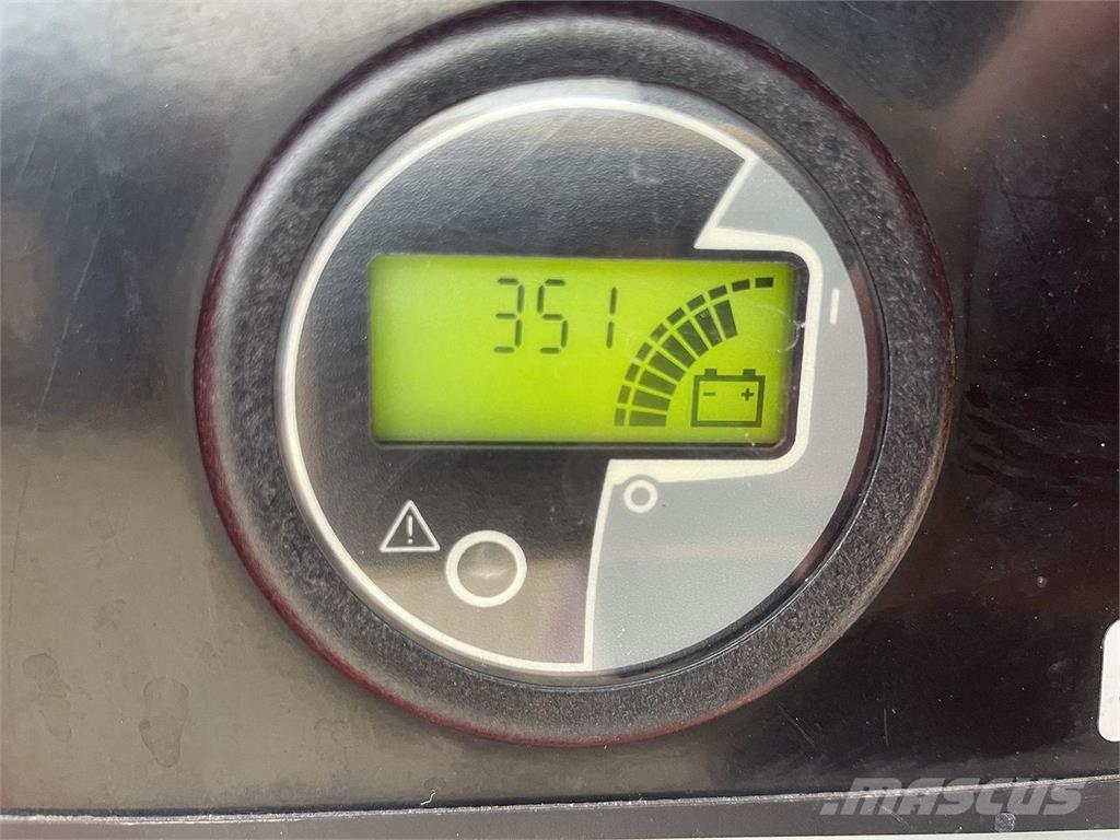 Manitou 100VJR Personhissar och andra hissar