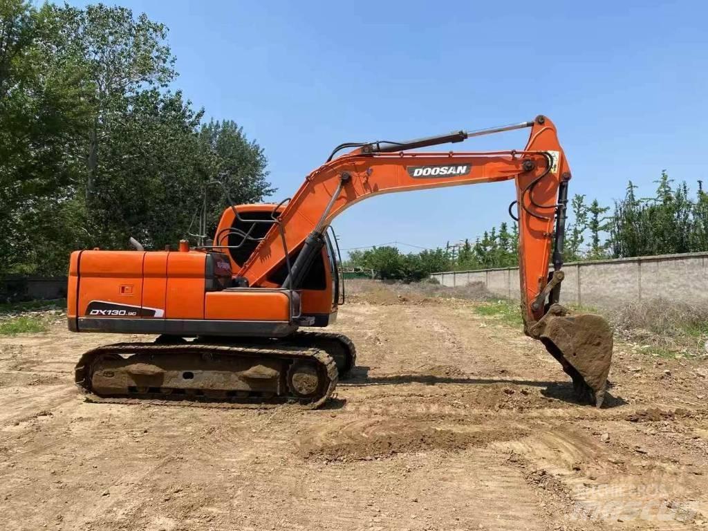 Doosan DX 130-9CN Bandgrävare