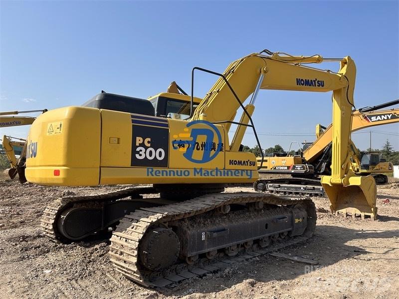 Komatsu PC 300 Bandgrävare
