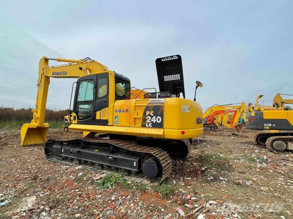 Komatsu PC 240 LC-8 Bandgrävare