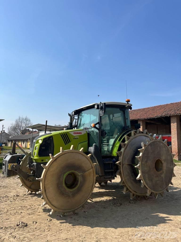 CLAAS ARION 470 Traktorer