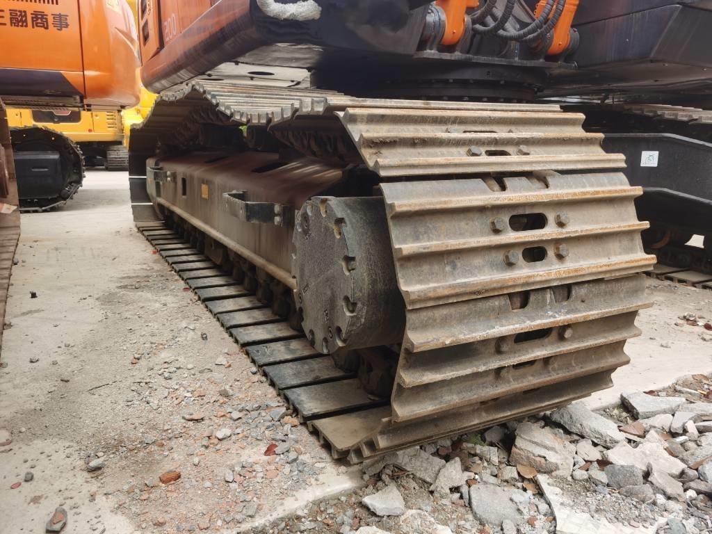 Hitachi zx200 Bandgrävare
