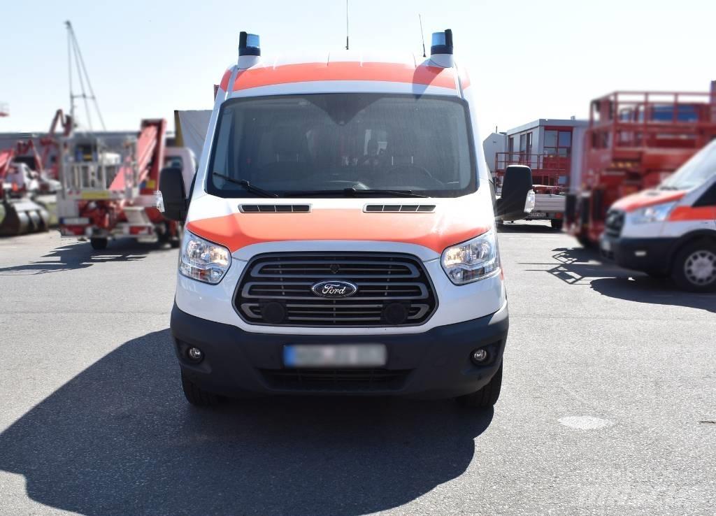 Ford Transit Ambulanser
