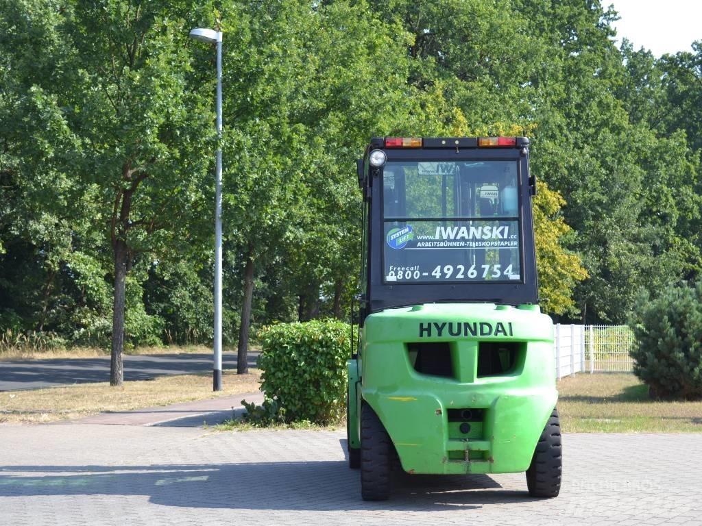 Hyundai 30 D-7 Dieselmotviktstruckar