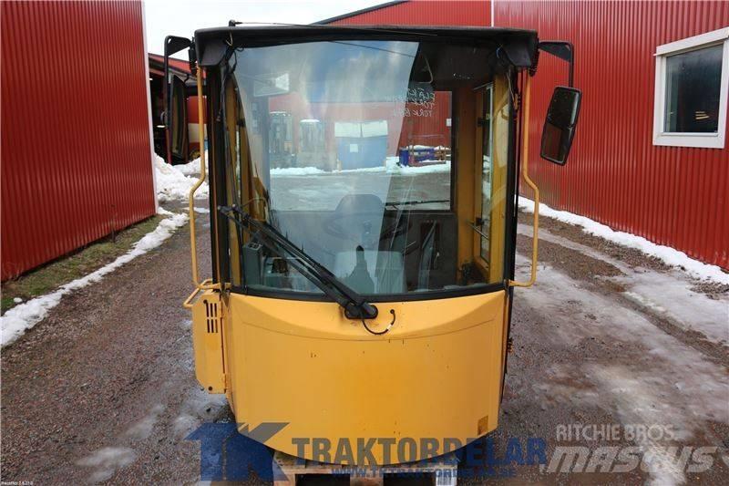 Volvo L 50 C Cabins and interior