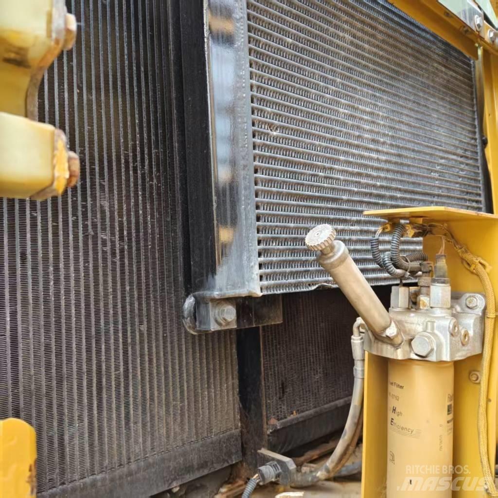CAT 336 D Bandgrävare