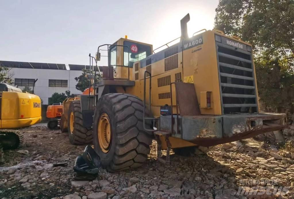 Komatsu WA 600 Hjullastare