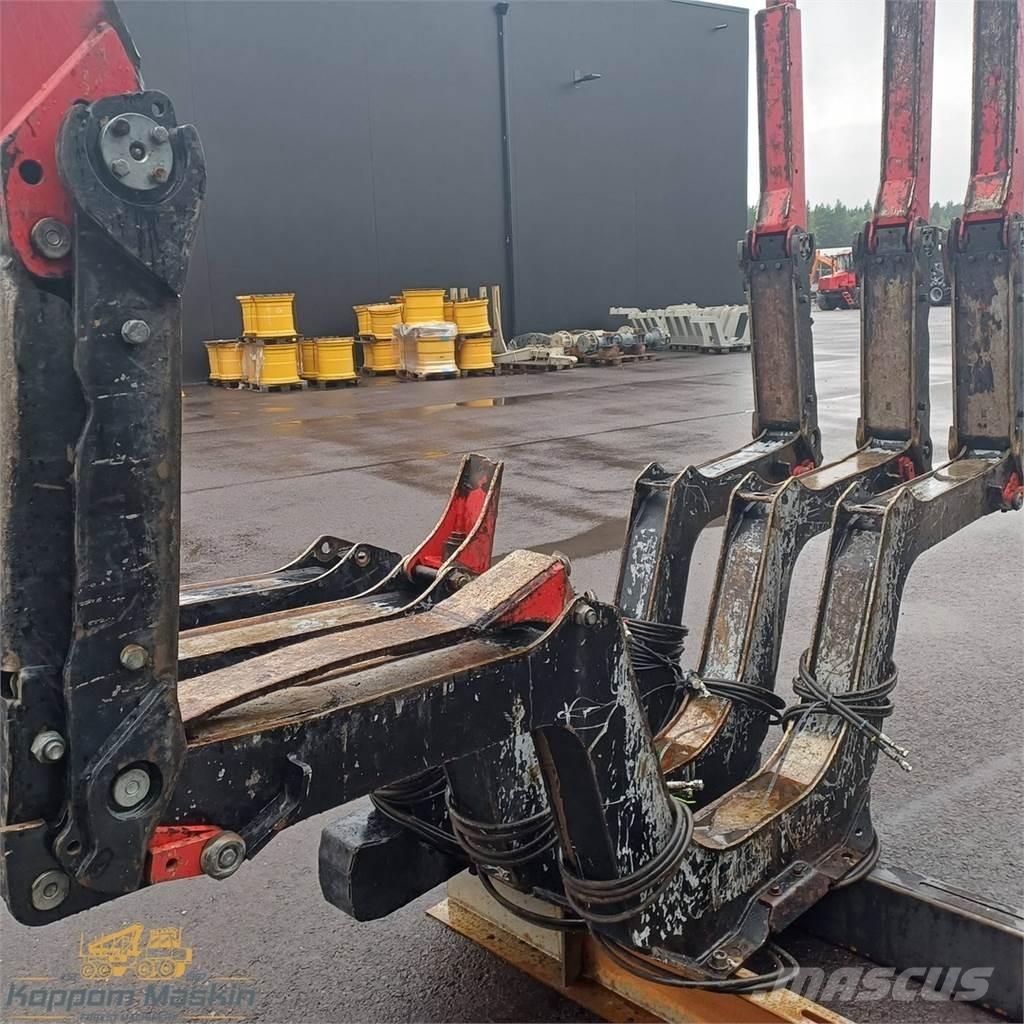 Komatsu 895 Redskap till skogsmaskiner