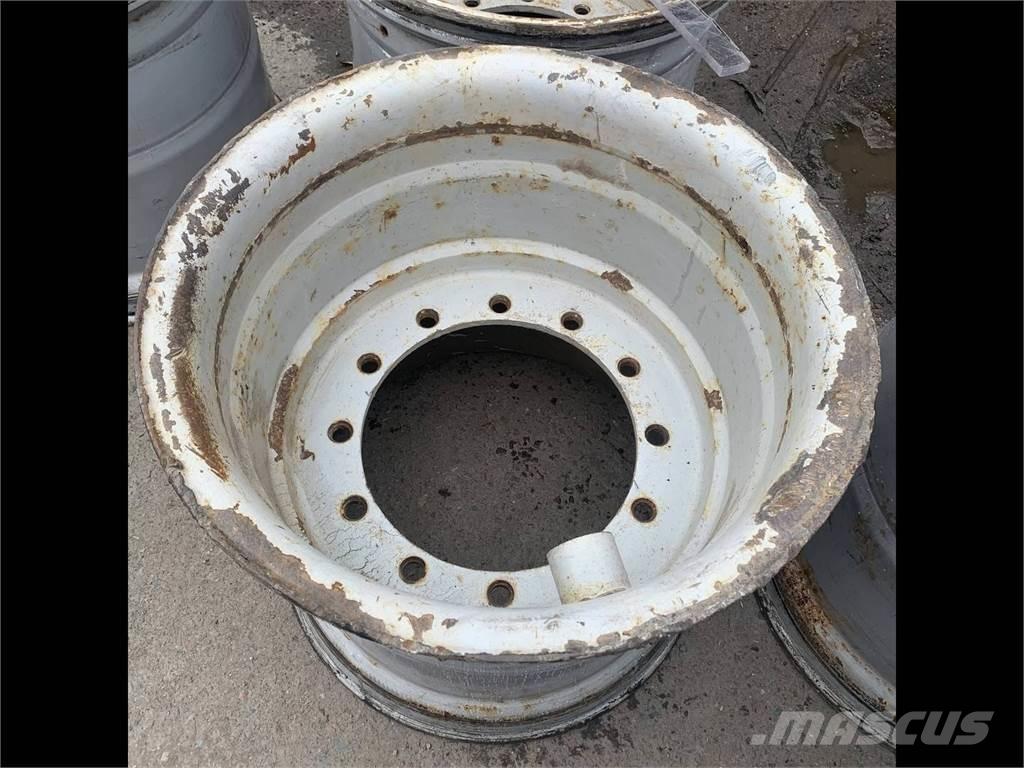 Gremo 1350 24x26,5 Däck, hjul och fälgar