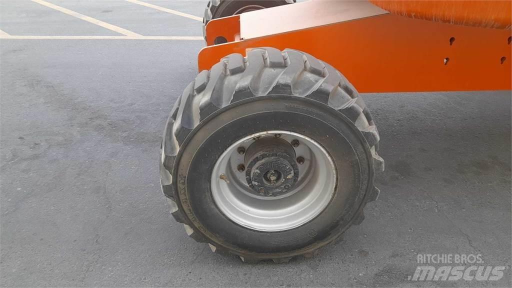 JLG 450AJSII Bomliftar