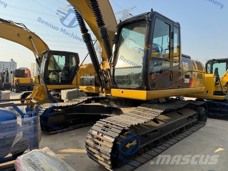CAT 326D2 Bandgrävare