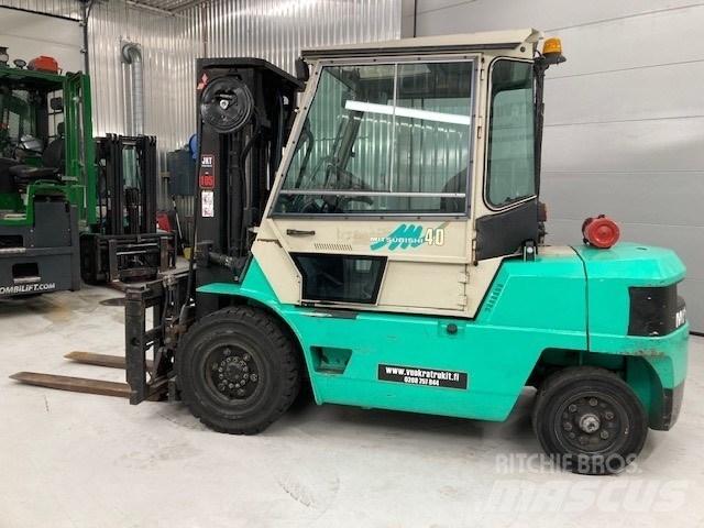 Mitsubishi FD40 Dieselmotviktstruckar
