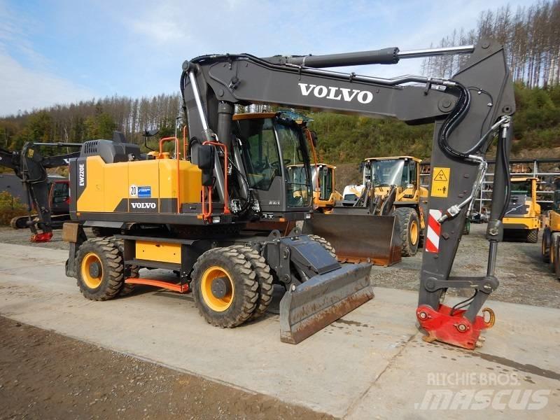 Volvo EW 220 E Hjulgrävare