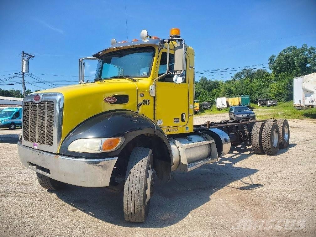 Peterbilt 348 Chassier