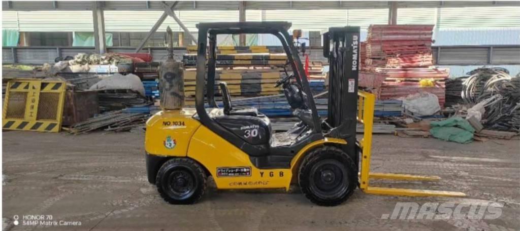 Komatsu FD 30 T-14 Dieselmotviktstruckar