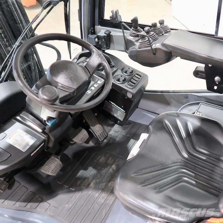 Toyota 52-8FDJF35 Dieselmotviktstruckar