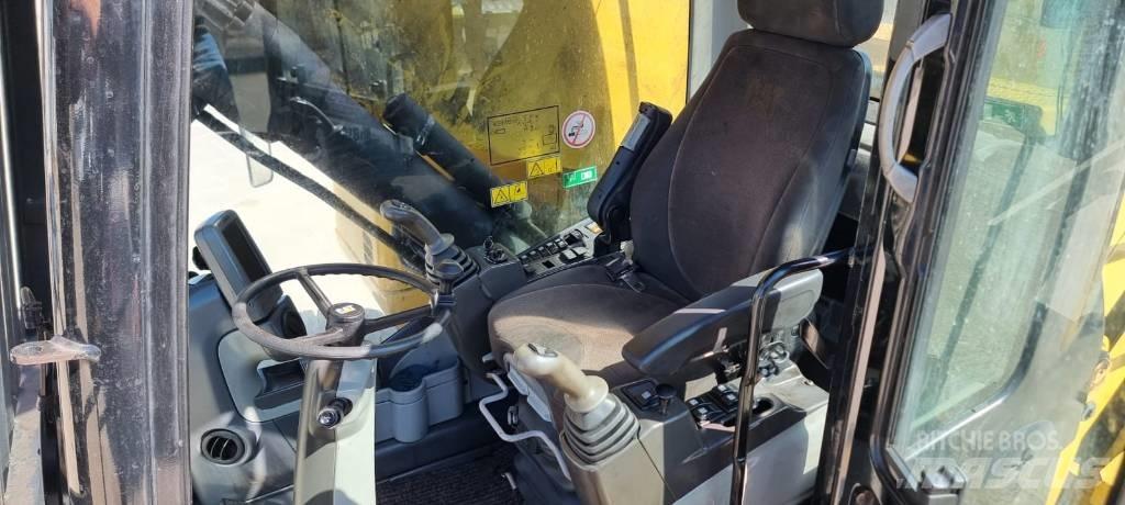 CAT M 325 D MLH Avfalls / industri hantering
