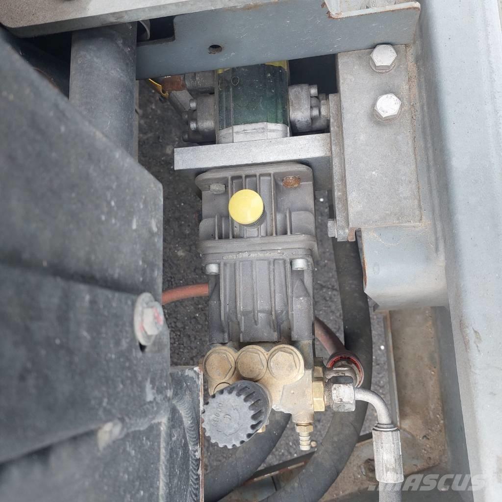 Putzmeister P 720 TD Lastbilar med betongpump