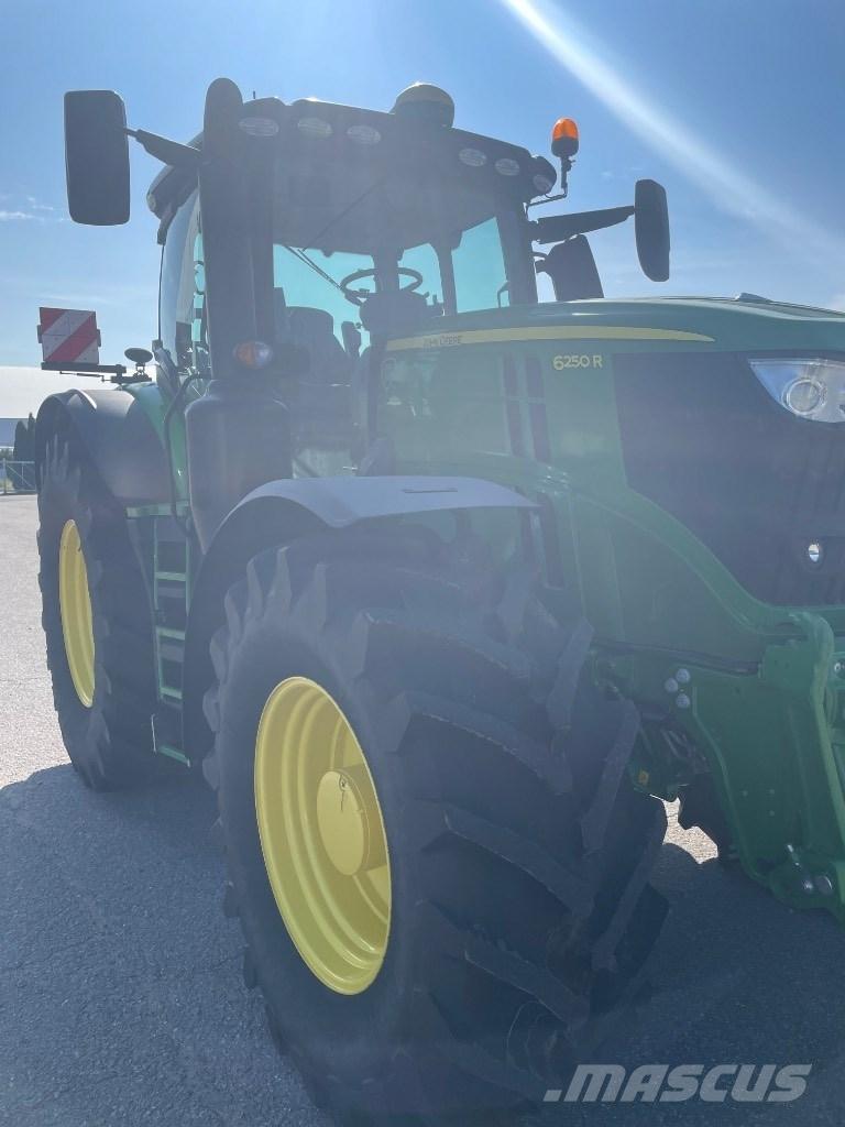 John Deere 6250 R Traktorer