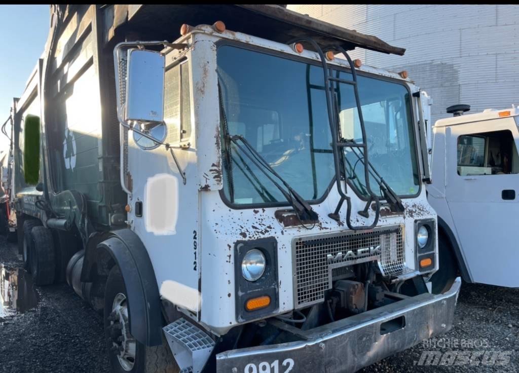 Mack MR600 Sopbilar