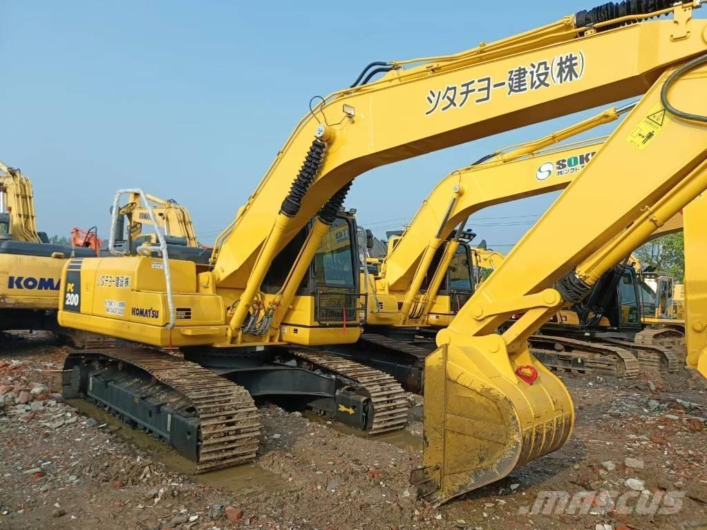 Komatsu PC 200-8 Bandgrävare