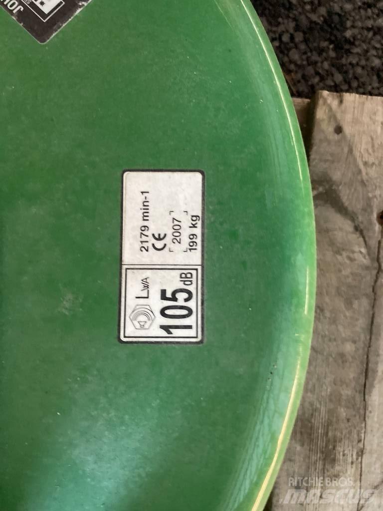 John Deere 7 Iron Grönytemaskiner - Övriga