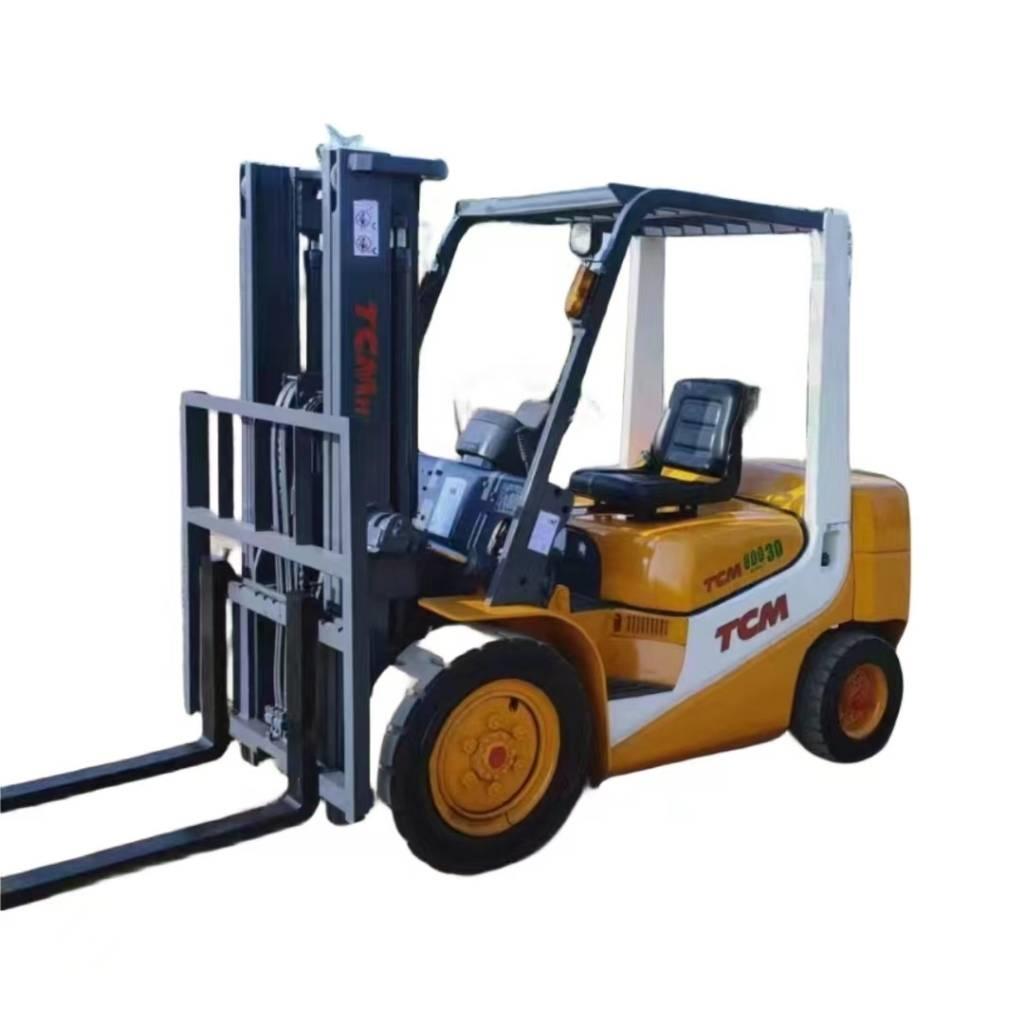 TCM FD30 Dieselmotviktstruckar