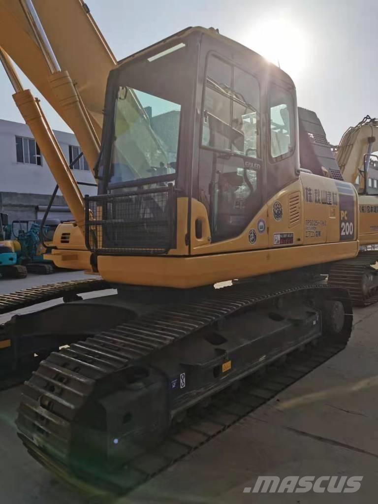 Komatsu PC 200-7 Bandgrävare
