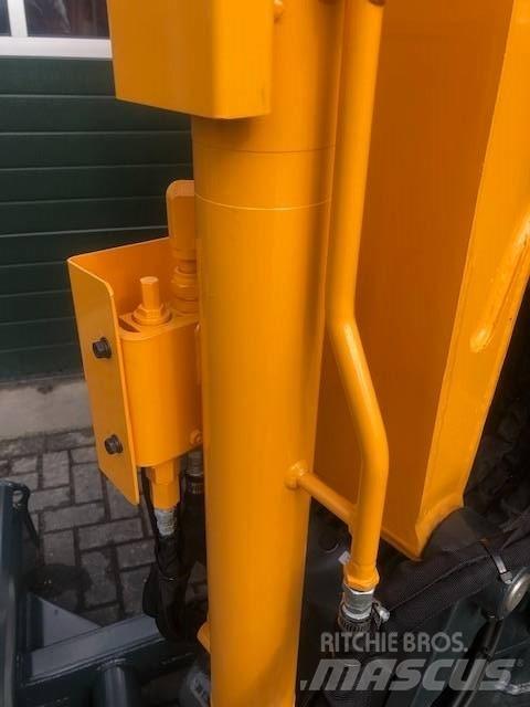 Hyundai R25Z-9AK Minigrävare < 7t