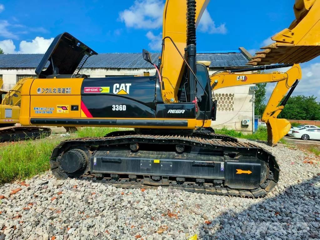 CAT 336 D Bandgrävare