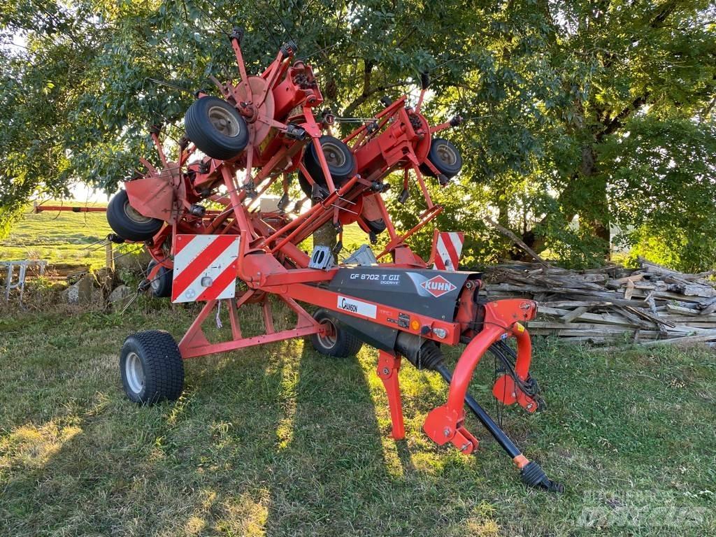 Kuhn GF8702T Vändare och luftare