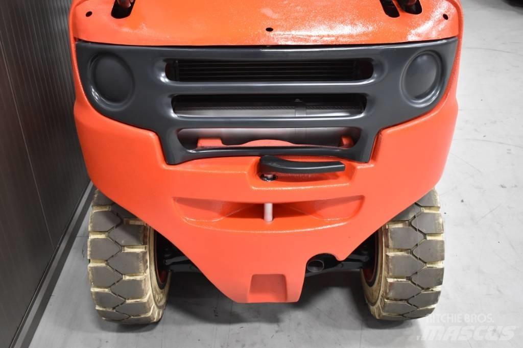 Linde H 25 T Gasolmotviktstruckar