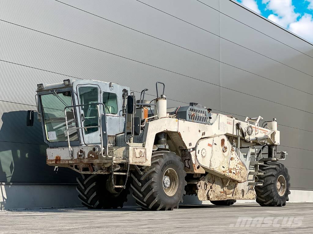 Wirtgen WR 2400 Återvinningsmaskiner för asfalt
