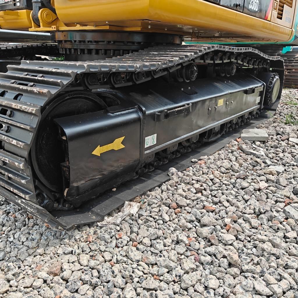 CAT 336D2 Bandgrävare