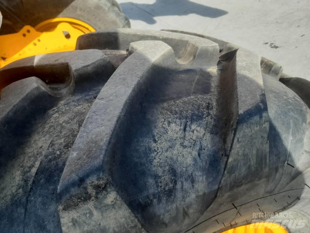 JCB TM 320 Redskapsbärare för lantbruk