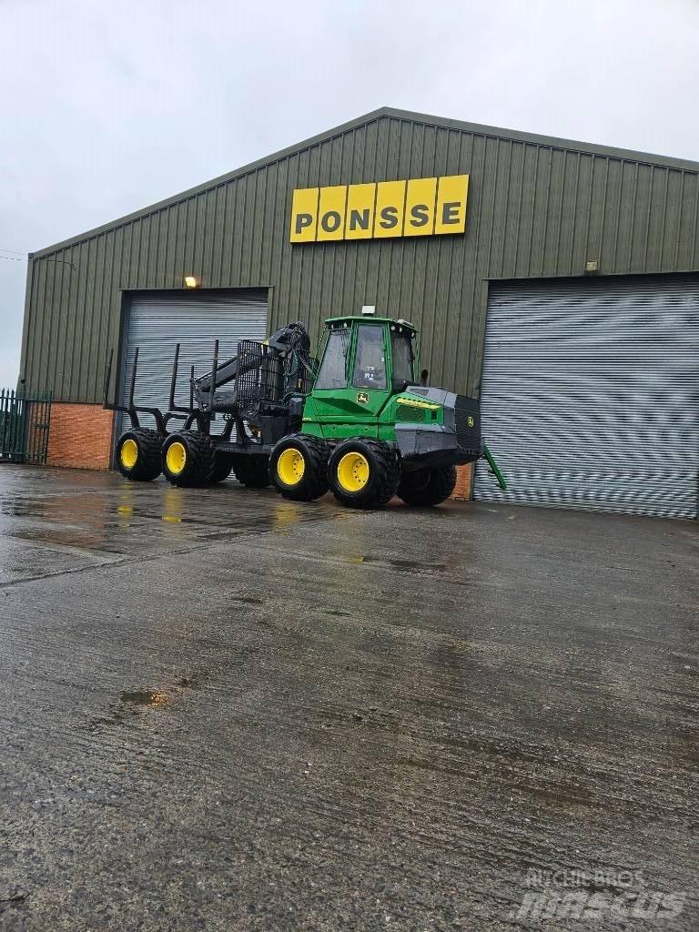 John Deere 1010 G Skotare