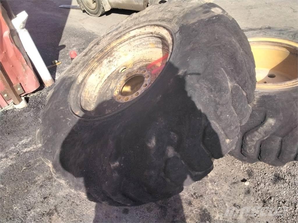 Nokian Els 17,5x25 Däck, hjul och fälgar