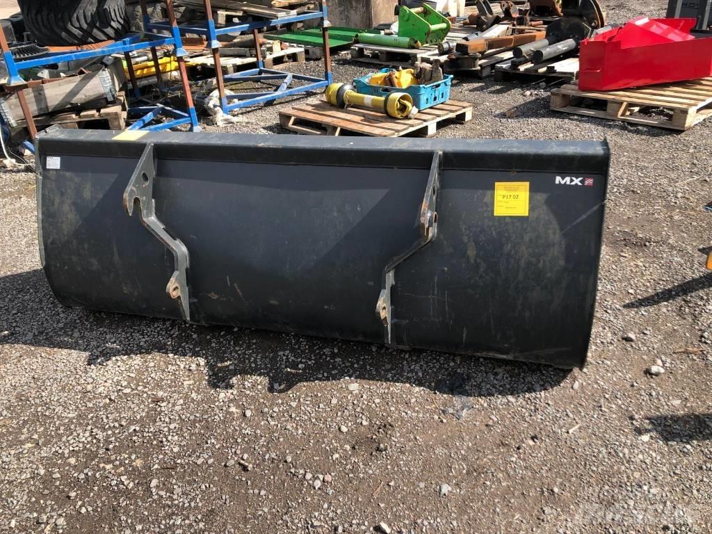 MX 200 Bucket Lastarredskap