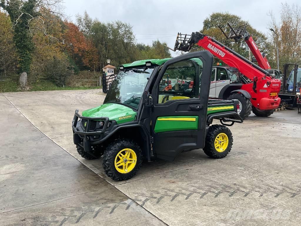 John Deere XUV 865M Teleskoplastare