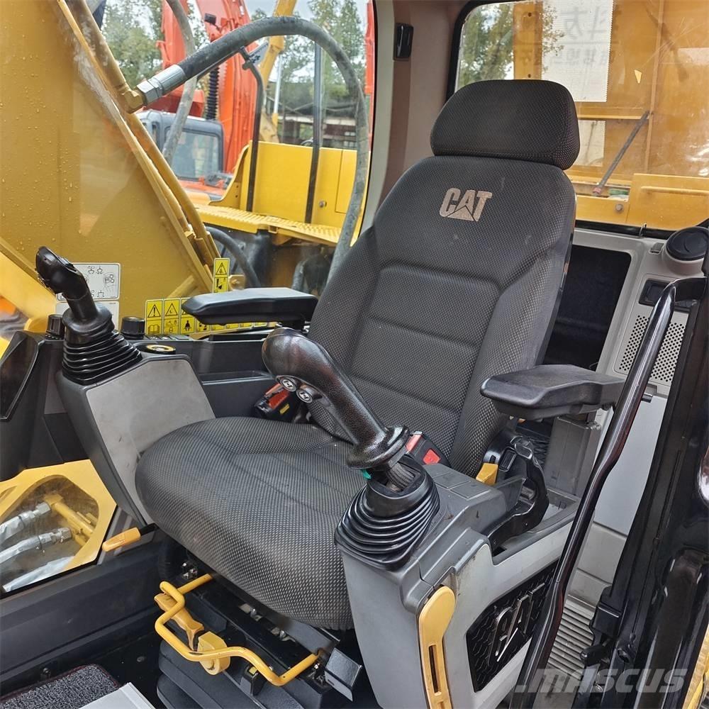 CAT 320 GC Bandgrävare