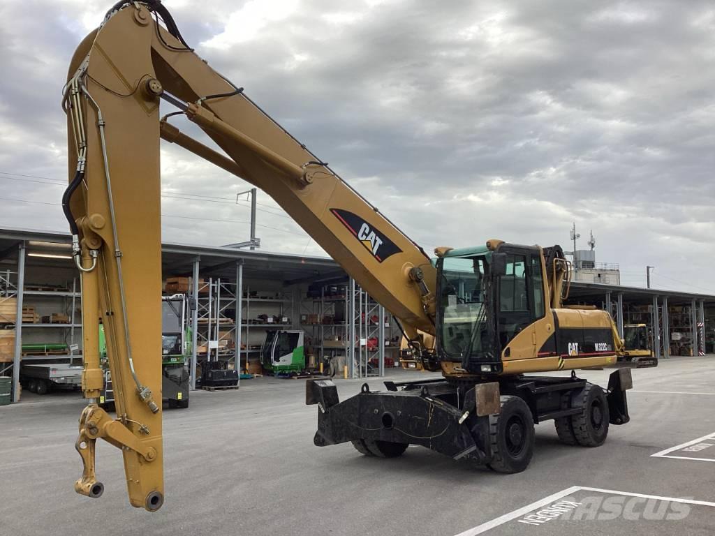CAT M 322 C MH Avfalls / industri hantering
