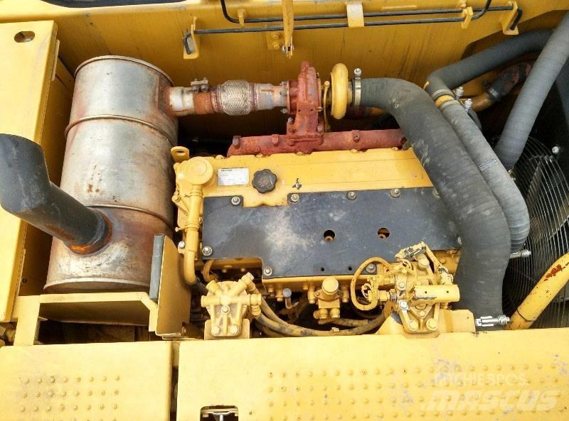 CAT 323 Bandgrävare